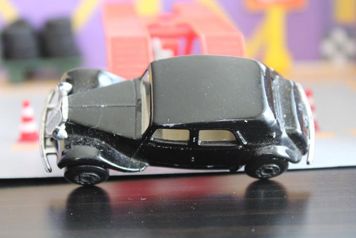 Matchbox Citroën traction 15 cv - photo numéro 10