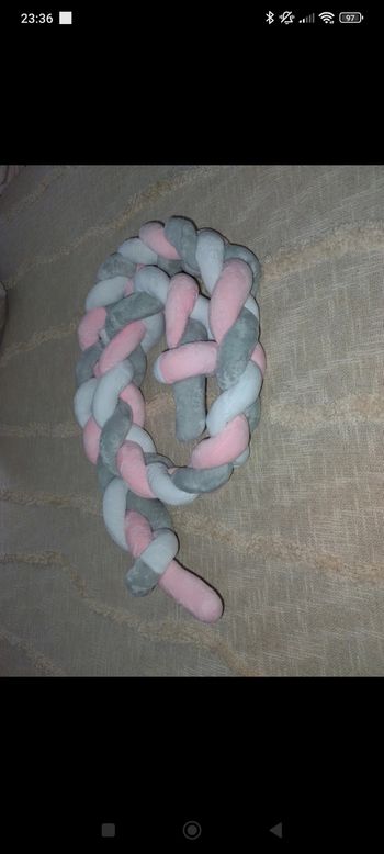 Tresse de lit rose gris blanc