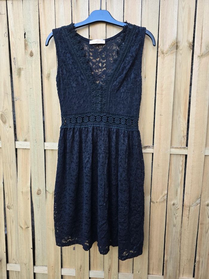 Robe dentelle crochet neuve prix boutique 39€99🍒Promise🍒taille 34 - photo numéro 5