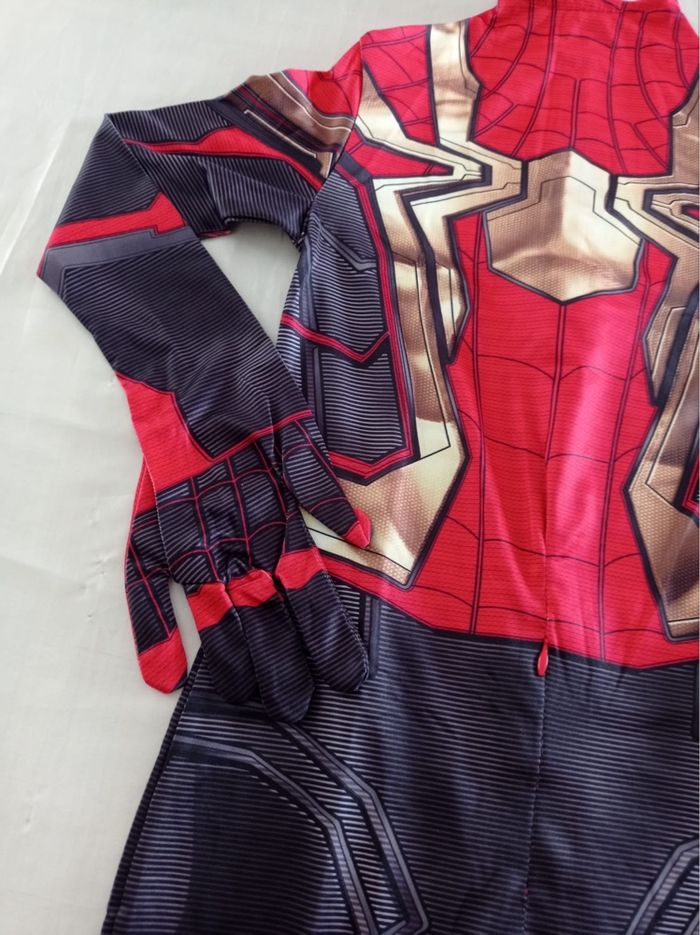 Déguisement combinaison Spiderman 7ans - photo numéro 4