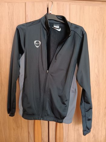 Veste nicke