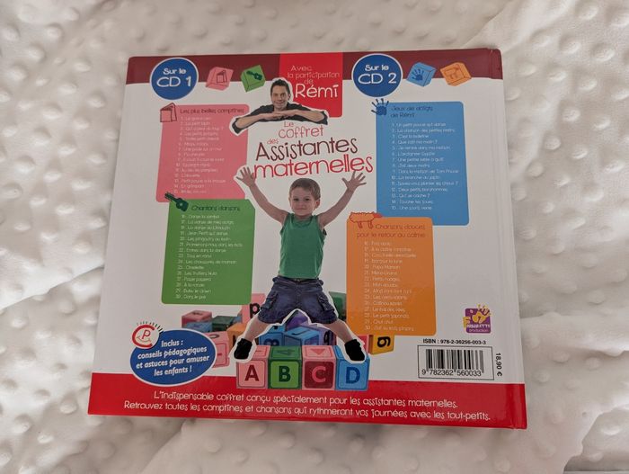 Livres comptines  CDs et activité - photo numéro 2