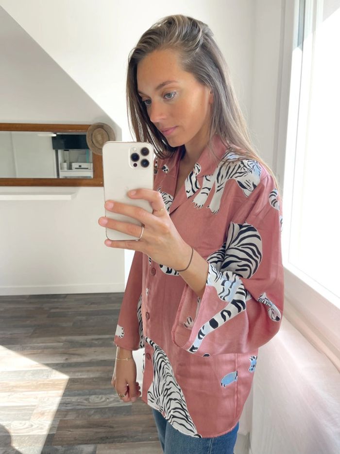 Chemise rose et blanche à motifs H&M - photo numéro 2