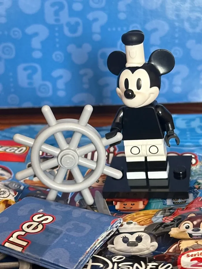 Figurine Lego Vintage Mickey , série 71024, Mickey, Disney, Series 2 - photo numéro 2