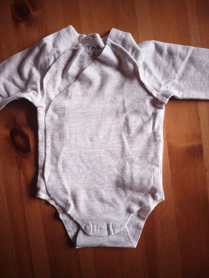 Lot de 3 bodies tao taille naissance - photo numéro 3
