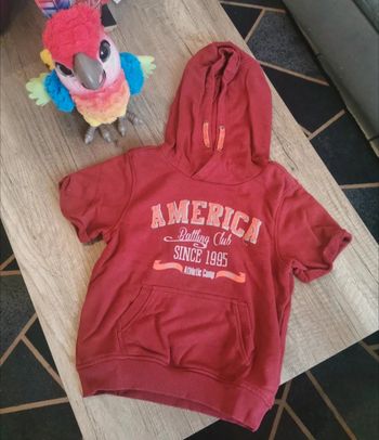 Sweat a capuche rouge garçon