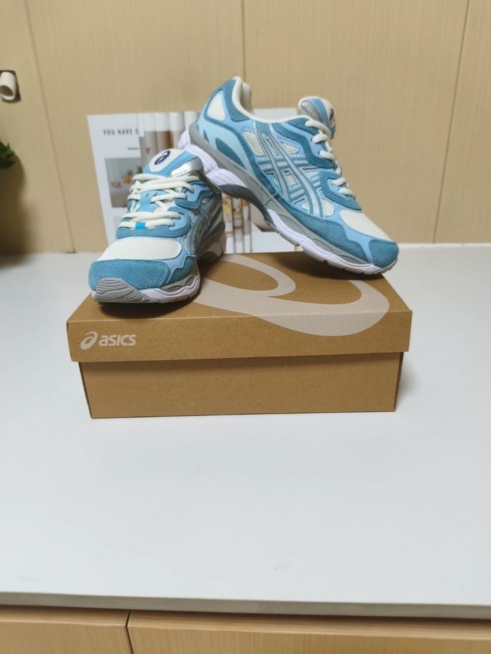 Originais ASICS Gel-NYC Cream Arctic Sky Taille 40.5 - photo numéro 2