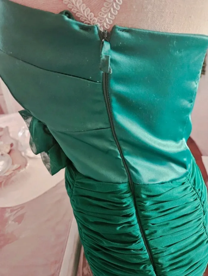Jolie robe bustier verte boutons de roses Taille 40 ( petit 40 - photo numéro 5