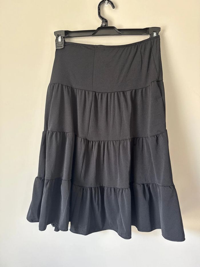 👗Jupe Noir - taille M - simply Irrésistible - neuf sans étiquette - photo numéro 4