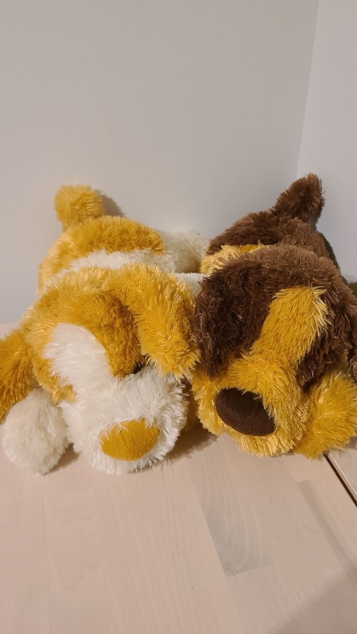 Peluche doudou chien