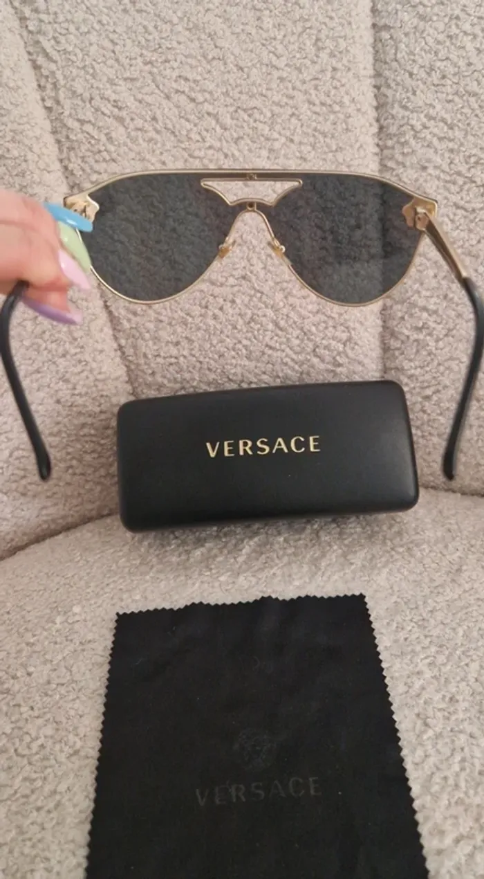 Lunettes de soleil Versace - photo numéro 11