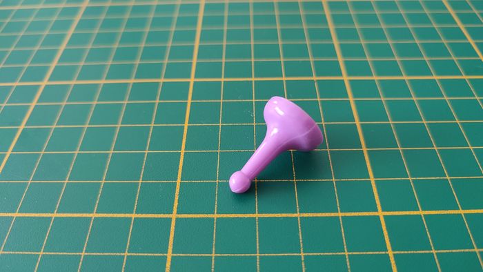 Pion violet professeur violet en l'état Cluedo miro-meccano pièce détachée jeu de société #E26 - photo numéro 2