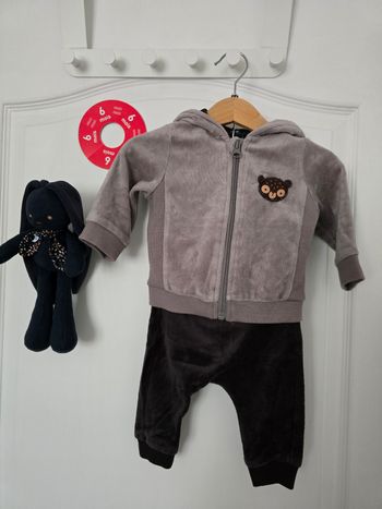 Ensemble jogging a capuche