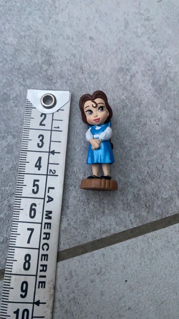 Mini figurine princesse anim Disney