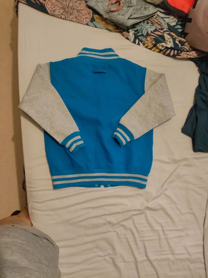 Veste université AWDis 8 ans - photo numéro 3