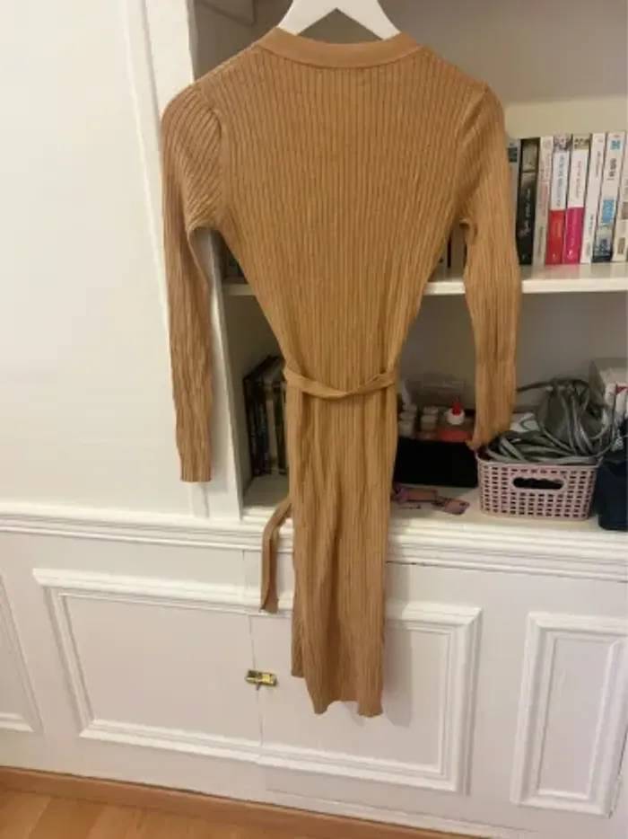 Robe avec ceinture - photo numéro 3