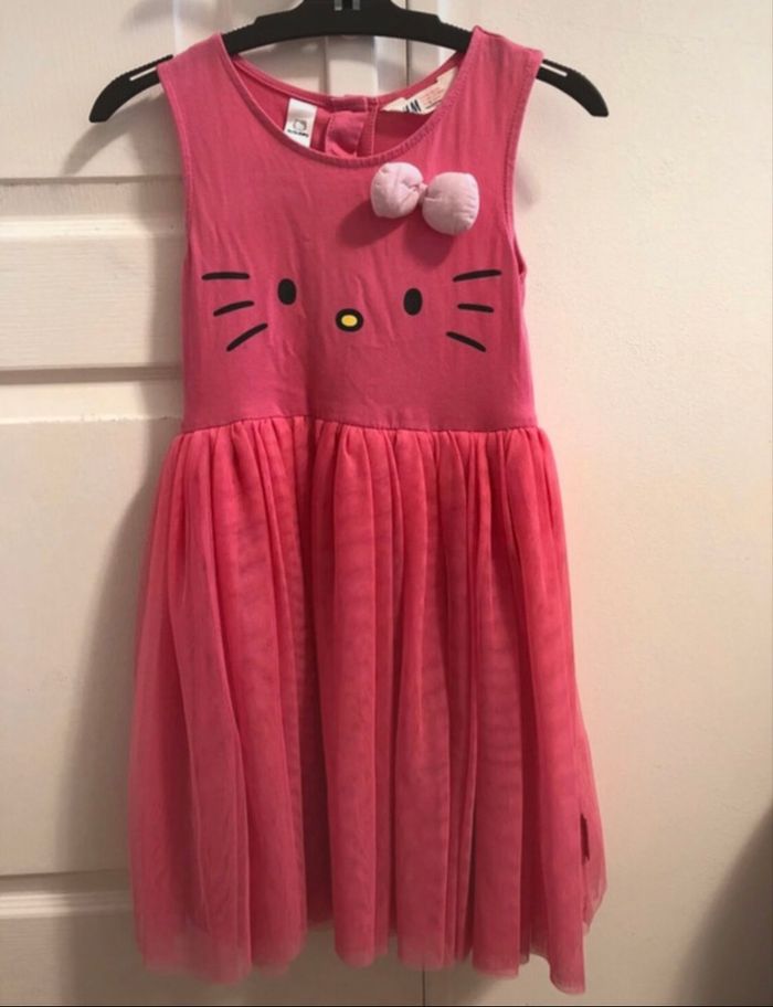 Robe fille H&M Hello Kitty - taille 8 Ans