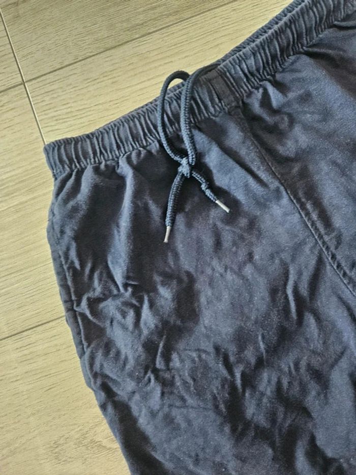 Short bleu marine sport Wear 7/8 ans - photo numéro 2