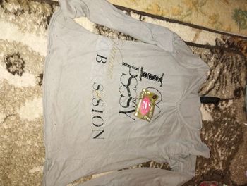 T-shirt taille 12ans