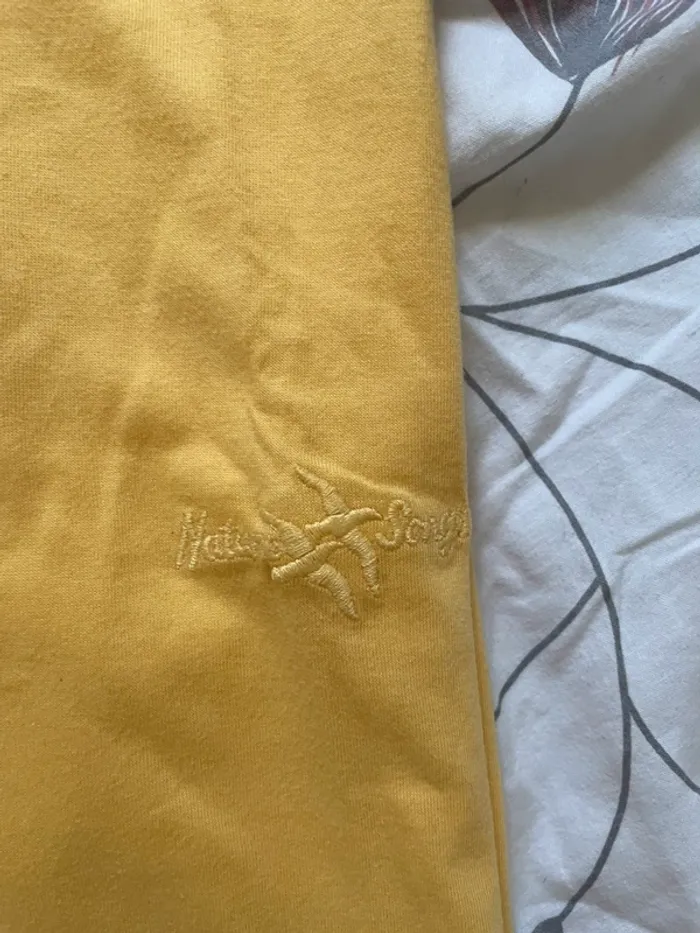 T-shirt jaune - photo numéro 3