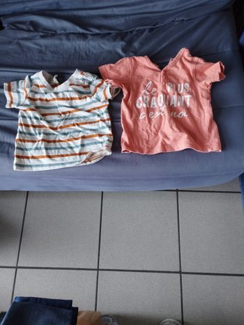 A vendre 2 tee shirt garçon