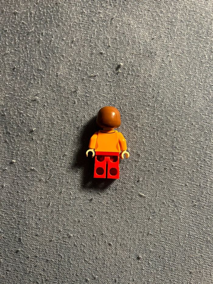 Lego Scooby Doo scd005 Velma Vera - photo numéro 2