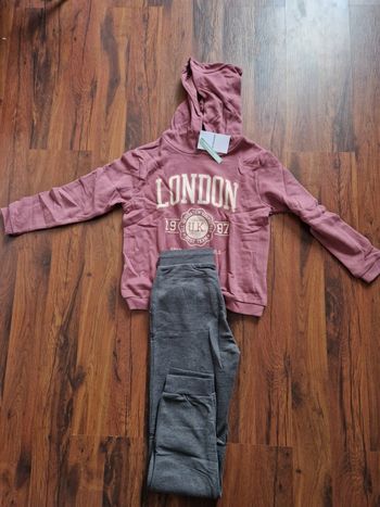 Ensemble sweat à capuche et pantalon