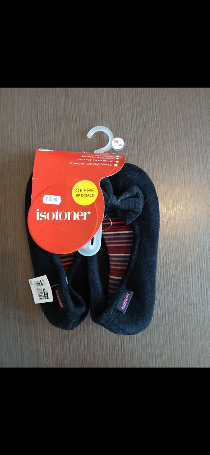Chaussons femme noir  isotoner 35/36