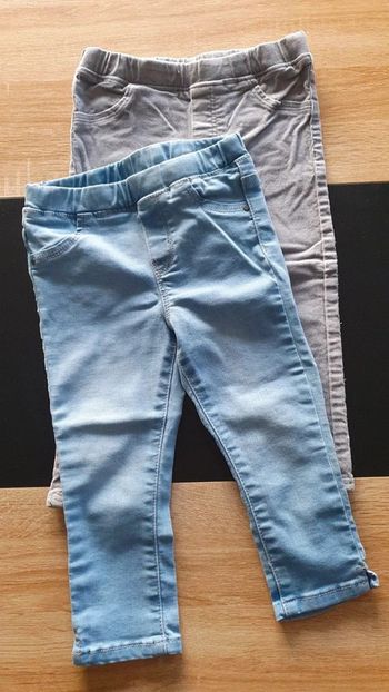 Lot de 2 jeans 23 mois