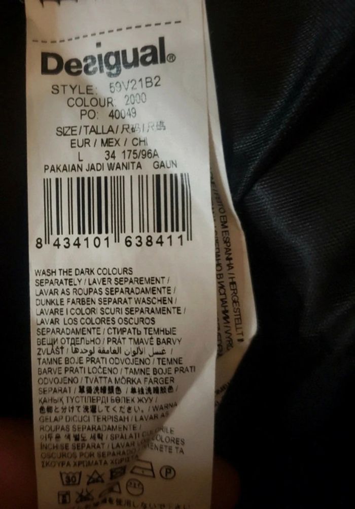 Jolie Robe Desigual taille 40 - photo numéro 3