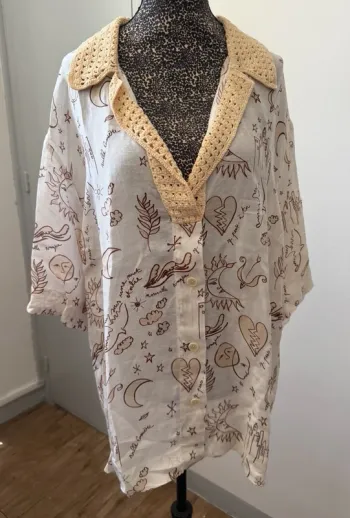 Chemise/Blouse Sandro – Col V & Col en Crochet – Taille 38