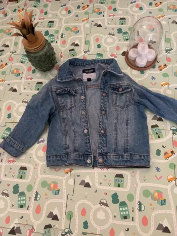 Veste en jean Kiabi 24 mois