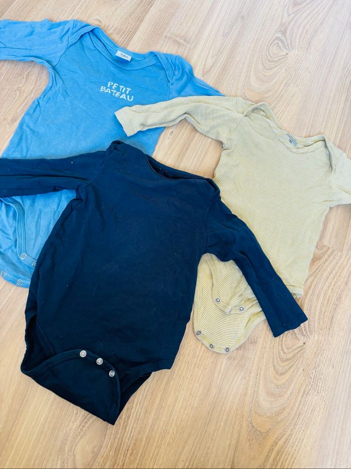 Lot vêtements garçon 18 mois - photo numéro 5