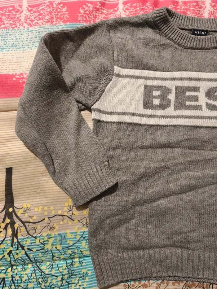 Pull Kiabi 6 ans - photo numéro 2
