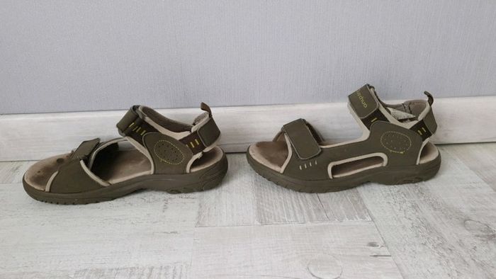 Sandales Pointure 32/33 - photo numéro 2