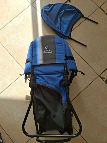 Sac a dos porte bébé Deuter comme neuf