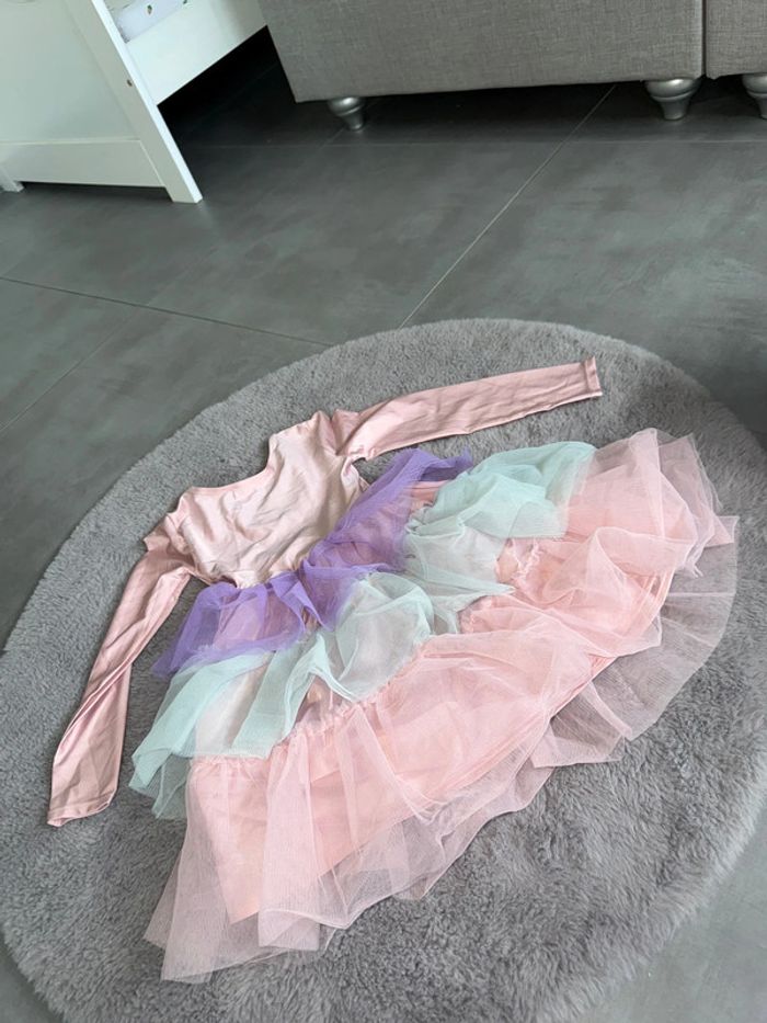 Robe rose fille taille 116 tres bonne etat - photo numéro 2