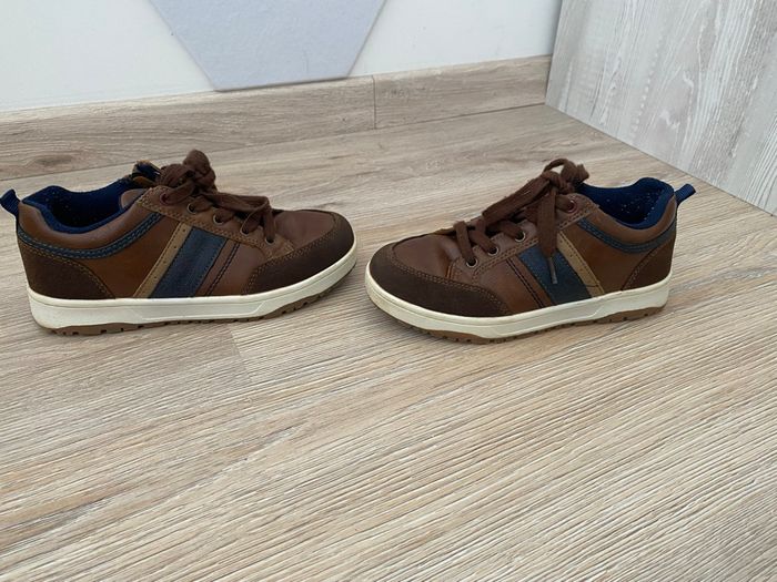 Chaussures taille 32 wheeling - photo numéro 3