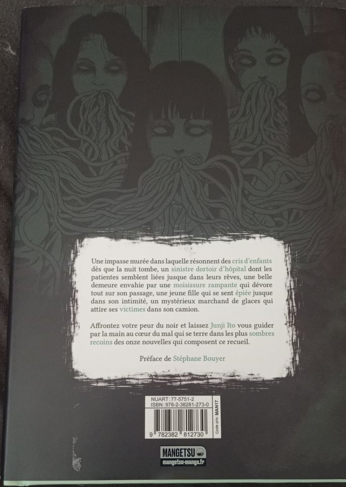 Livre dans l'ombre - photo numéro 2