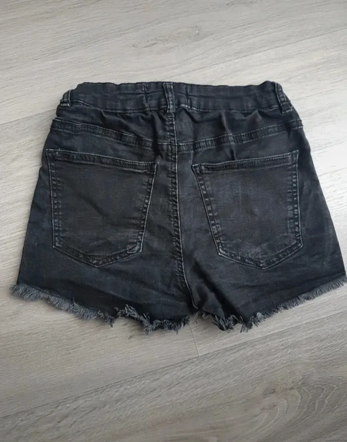 Short en jeans Bershka - photo numéro 2