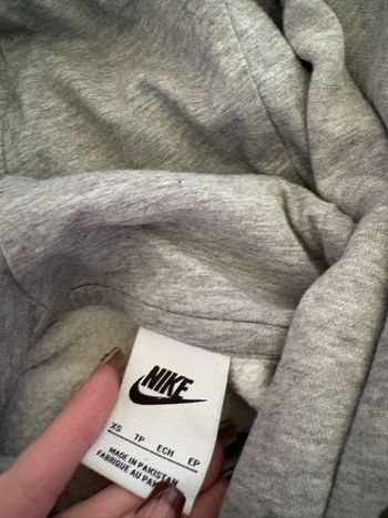 Pull Nike 
