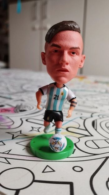 Petite figurine foot neuve Paulo Dybala équipe d'Argentine