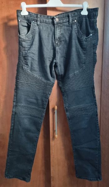 Jeans avec effet ondulé taille 46