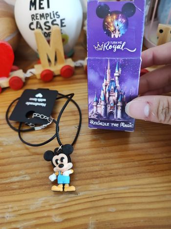 Collier Disney