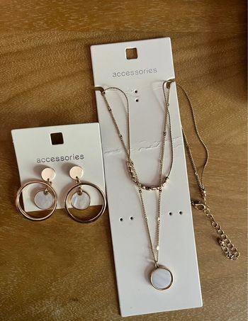 Lot bijoux
