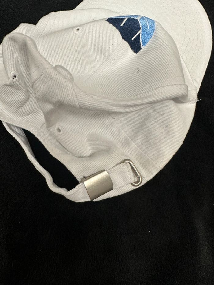 Casquette mêlée ciel & blanc - photo numéro 3