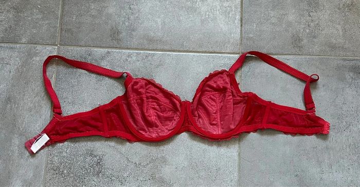 🔆 Etam 100 D superbe soutien gorge en très bon état et très confortable - photo numéro 6