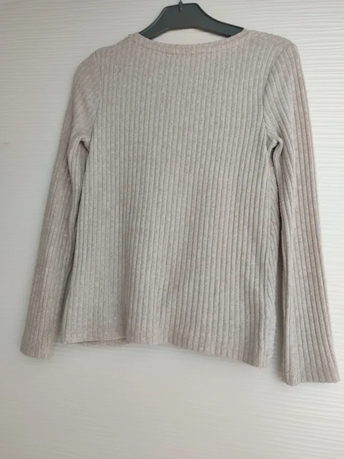 Pull léger C&A ans - photo numéro 3