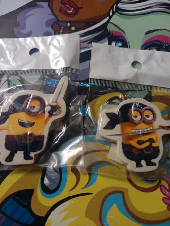 Lot de 2 gommes minions