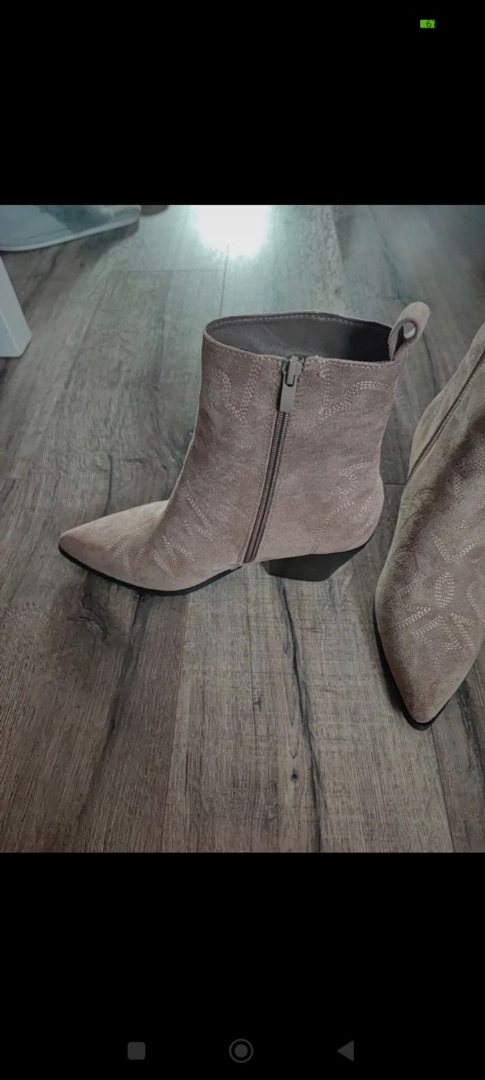 Bottines Lee beige en nubuck taille 40 - photo numéro 3